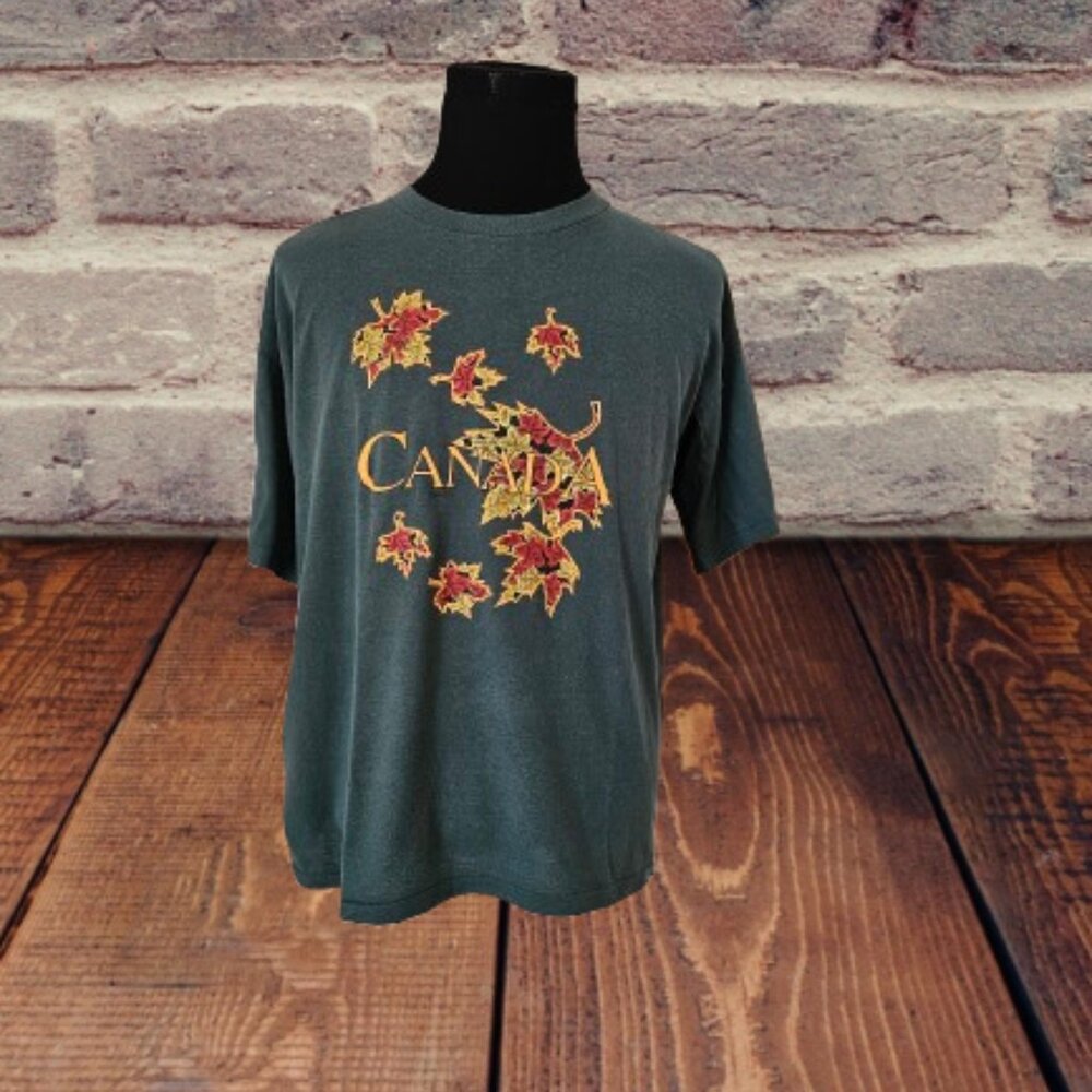 VINTAGE 80'S CANADA ADULT SHORT SLEEVE TEE SHIRT - SIZE LARGE